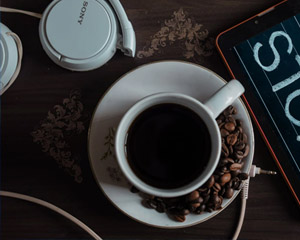 那些烈日下的排隊(duì)、等待，是一加在國(guó)內(nèi)的第一次大狂歡